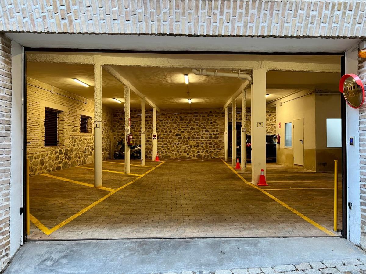Ático dúplex by El Patio de Toledo Exterior foto